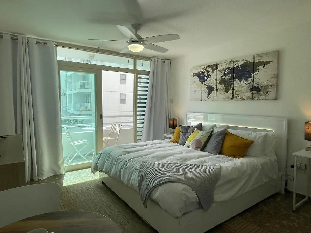 Ricomar Beach Front Studio San Juan